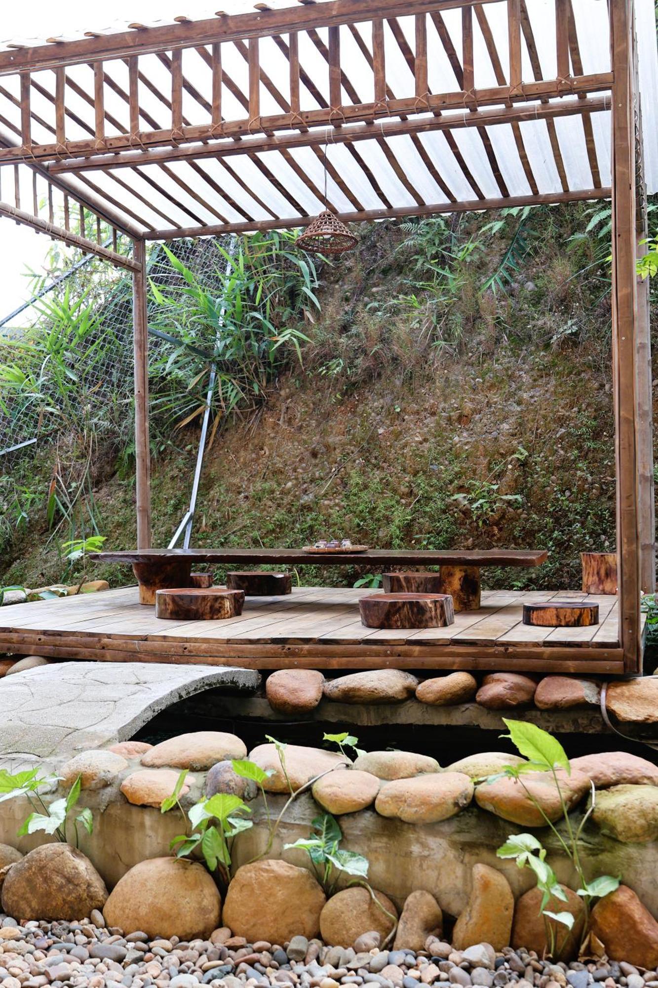 Dinh Gia Trang - Homestay & Coffee The Ruong Eksteriør billede
