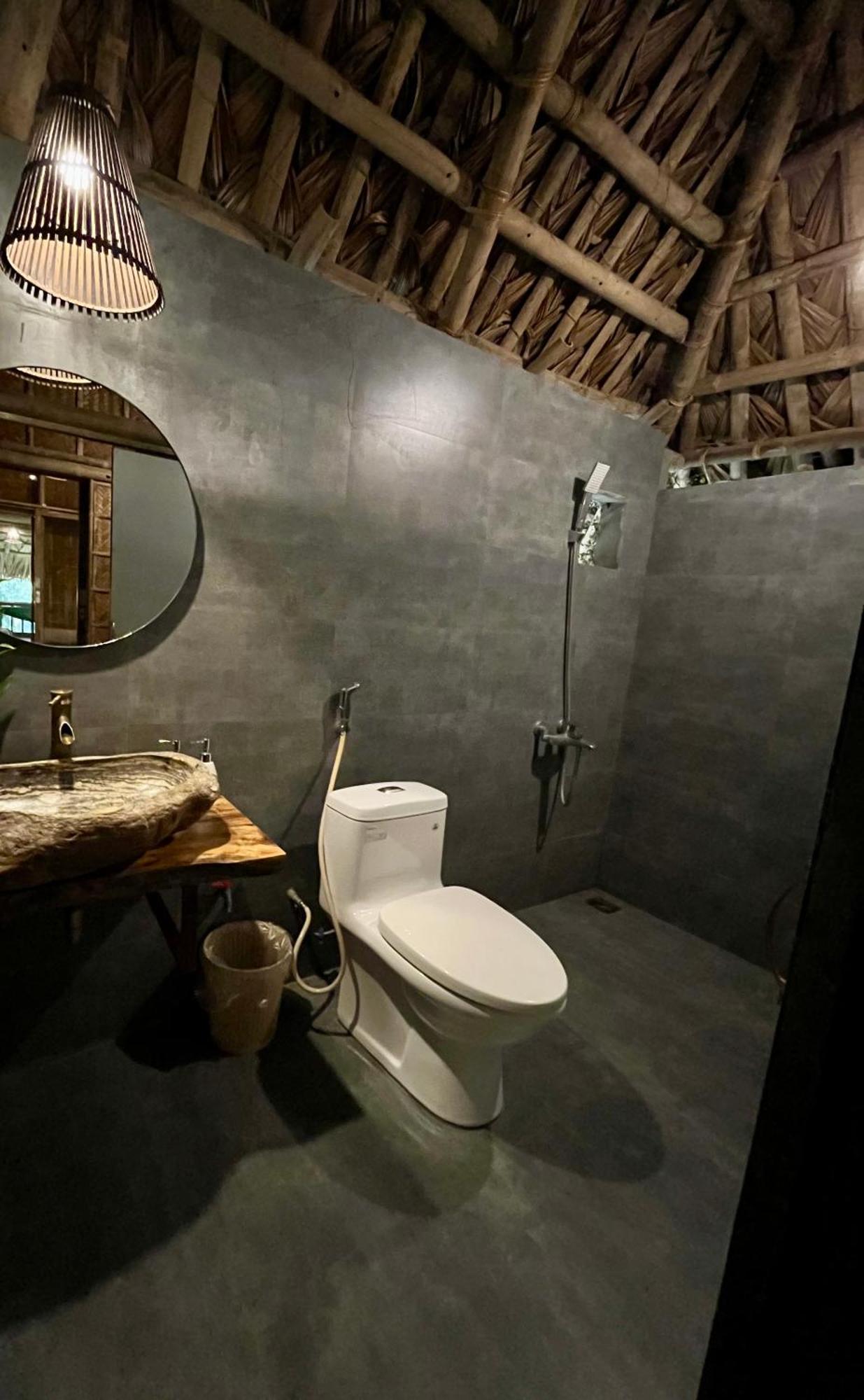 Dinh Gia Trang - Homestay & Coffee The Ruong Eksteriør billede